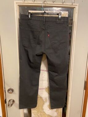 Levi's Men's Dark Gray Straight Jeans with Red Tab